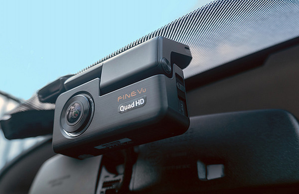 Kamera z trybem parkingowym FineVu GX300